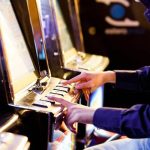How Mobile Devices Connect Players to online casino Singapore