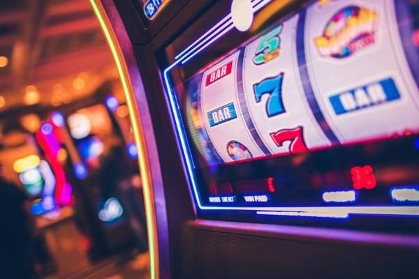 Online Casino UAE: Mistakes to Avoid When Assessing Video Poker Paytables